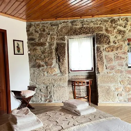 بيت للعطل Benfeito