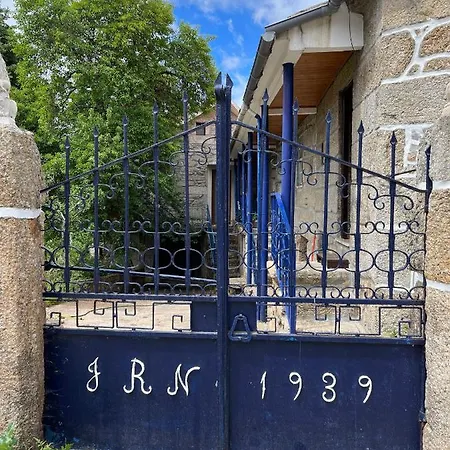 بيت للعطل Benfeito