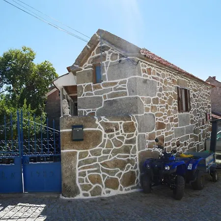 بيت للعطل Benfeito